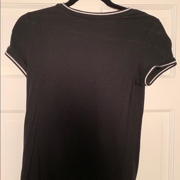 T-Shirt - Picture 2 of 4